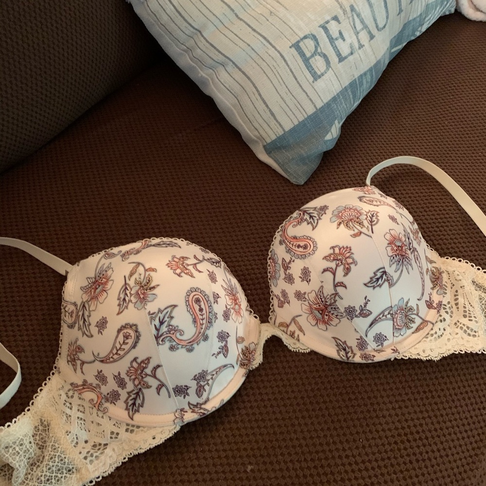 Victoria’s Secret Bra